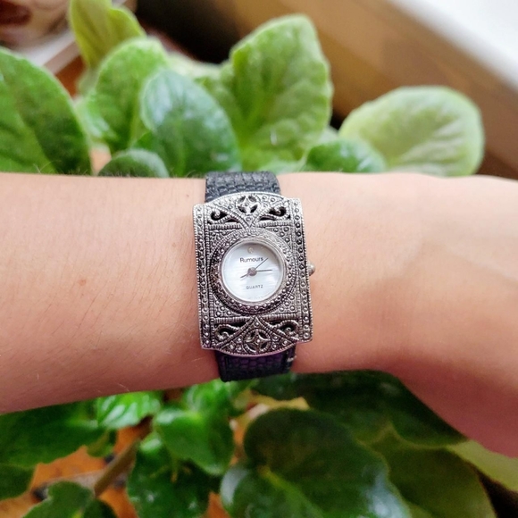 quartz wristwatch rumours wrist watch